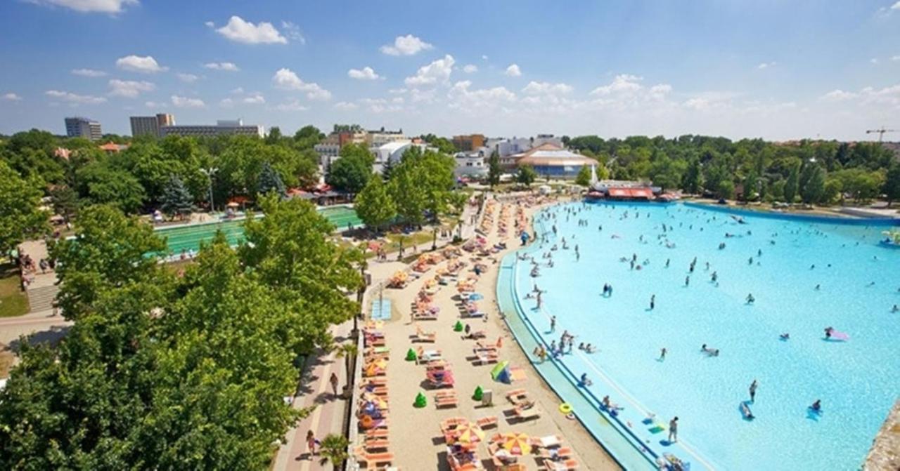 Repose Apartments Hajduszoboszlo Luaran gambar